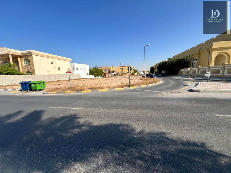 For sale in Sharjah, Al Quoz area, residential land, area 9100 feet, corner on two streets, ground floor and first floor63194075213443113