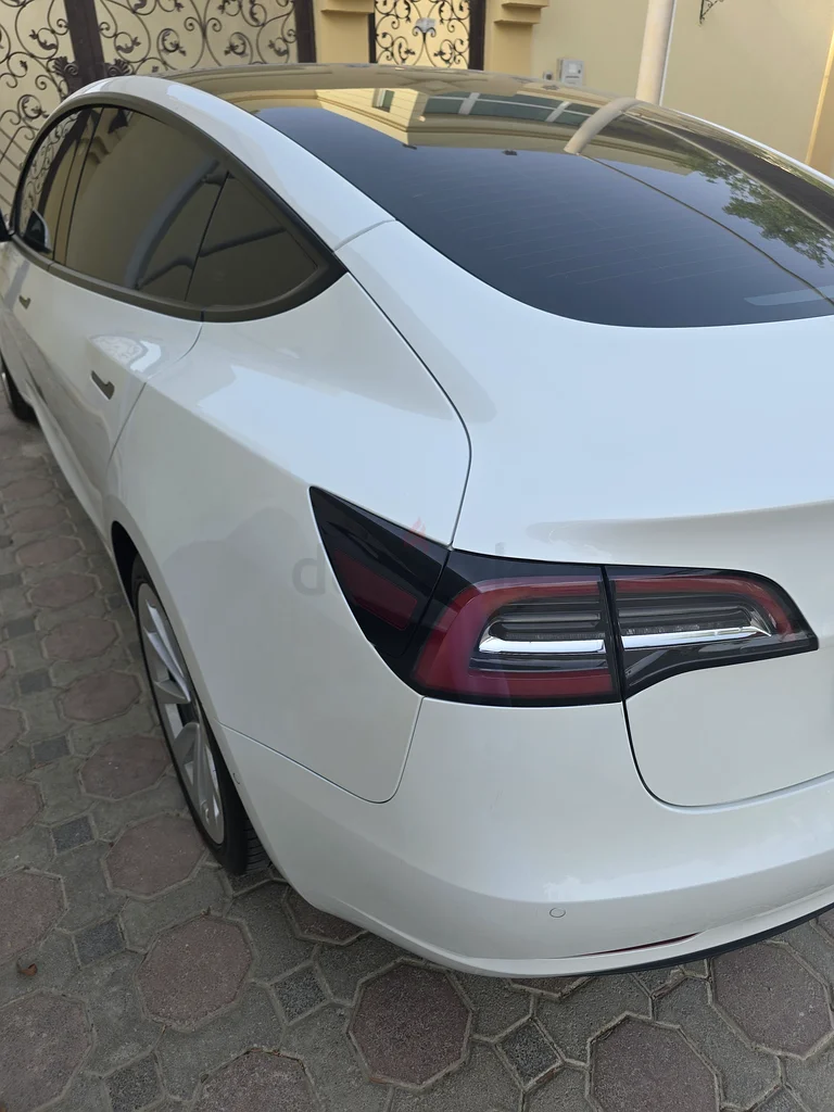 تسلا موديل 3 لعام 2021 - مدى طويل63177576993538113