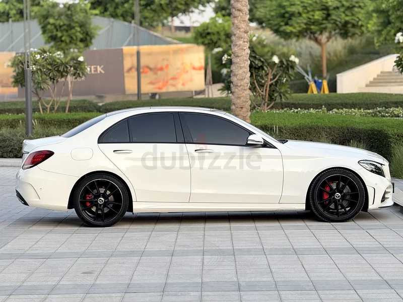 MERCEDES BENZ C200 GCC - 2019 - FULLY LOADED63144413837313113