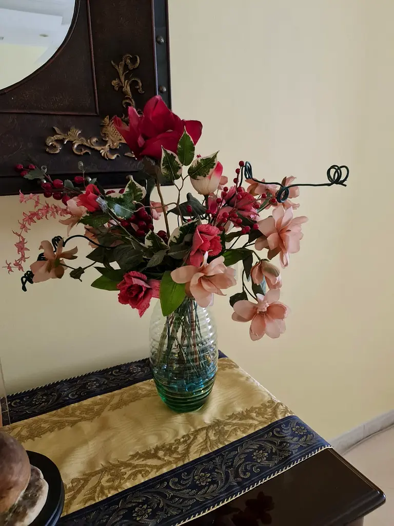 Elegant Artificial Flower Arrangement in Vase