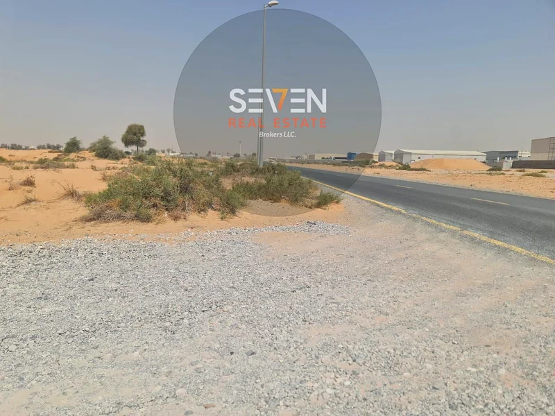 فرصة استثمارية: بناء للسكن أو التأجير63183230968578111