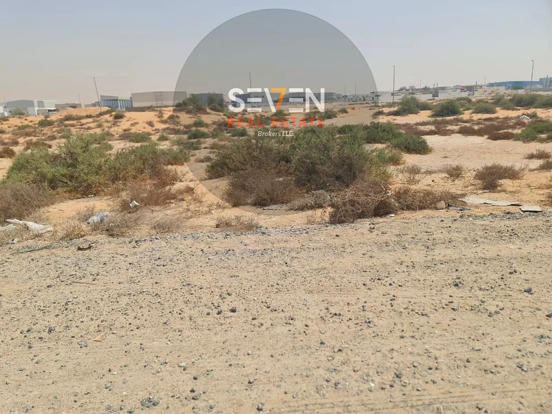 فرصة استثمارية: بناء للسكن أو التأجير63183230968578112