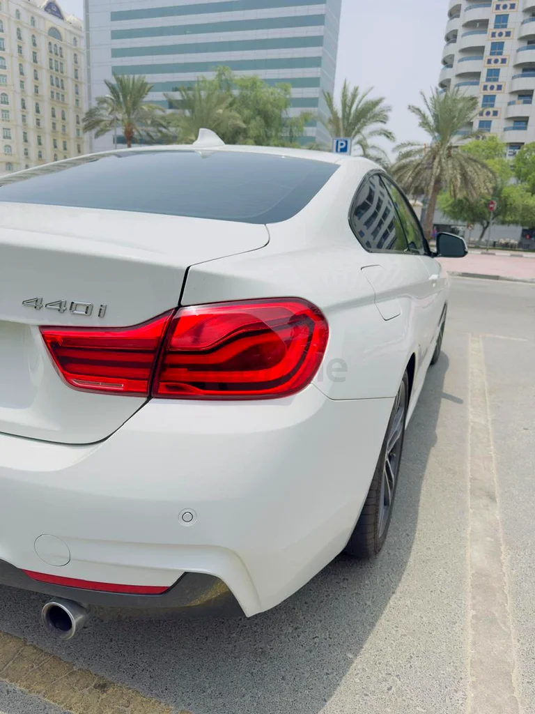 BMW Car63142583722243113