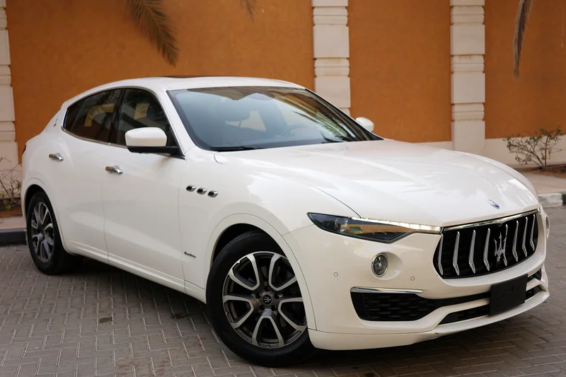 ماسيراتي ليفانتي جران لوسو Q4 V6 سعة 3.0 لتر - مواصفات دول مجلس التعاون الخليجي - ضمن الضمان - سجل صيانة كامل63176617353473111