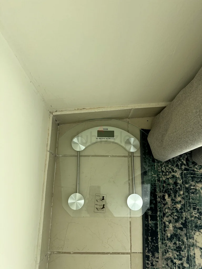Elegant Digital Bathroom Scale - Precision  Style63170411310337110