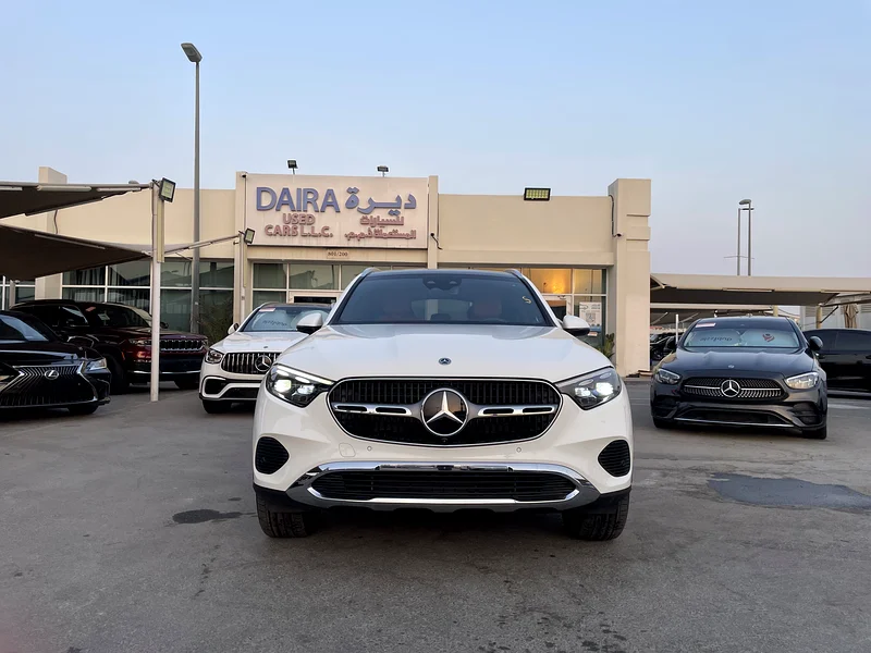 Mercedes GLC300–full option 2023 Clean title without accidents63158339490307111