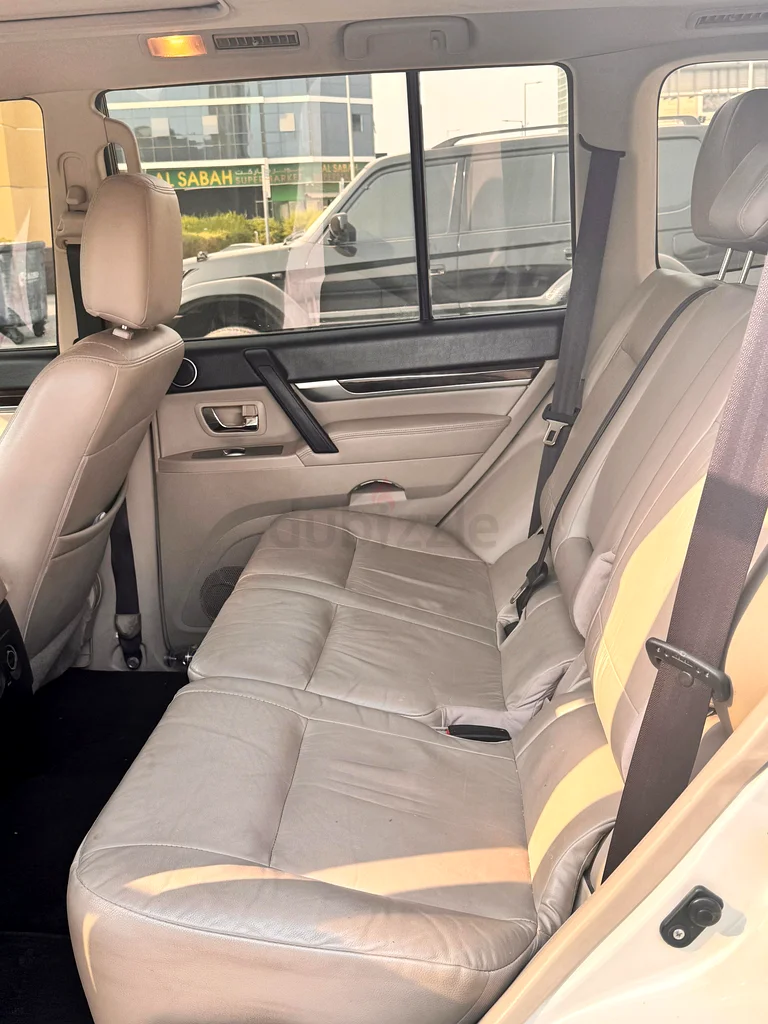 Mitsubishi pajero 2011 for sale63153228419201112