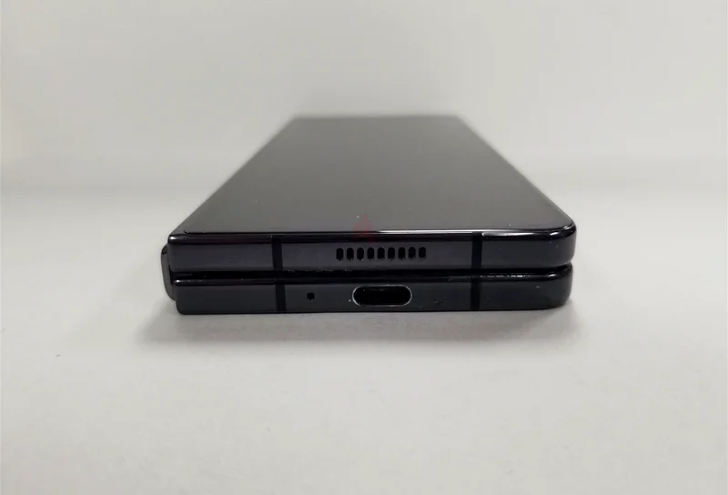 Samsung Fold 563215875470337114