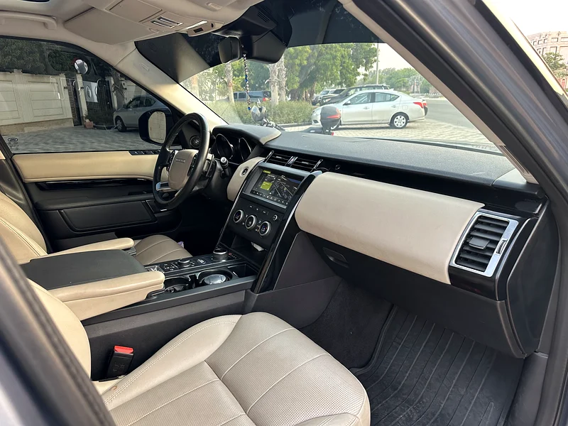 LAND ROVER DISCOVERY 2019 V6 FULL SERVICE HISTORY GCC63227777021699113