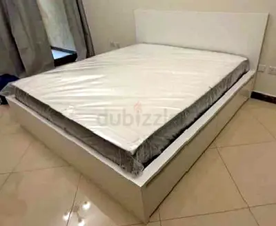 IKEA malam king size 180/200bed with IKEA mattress and 2 storage drawers underneath