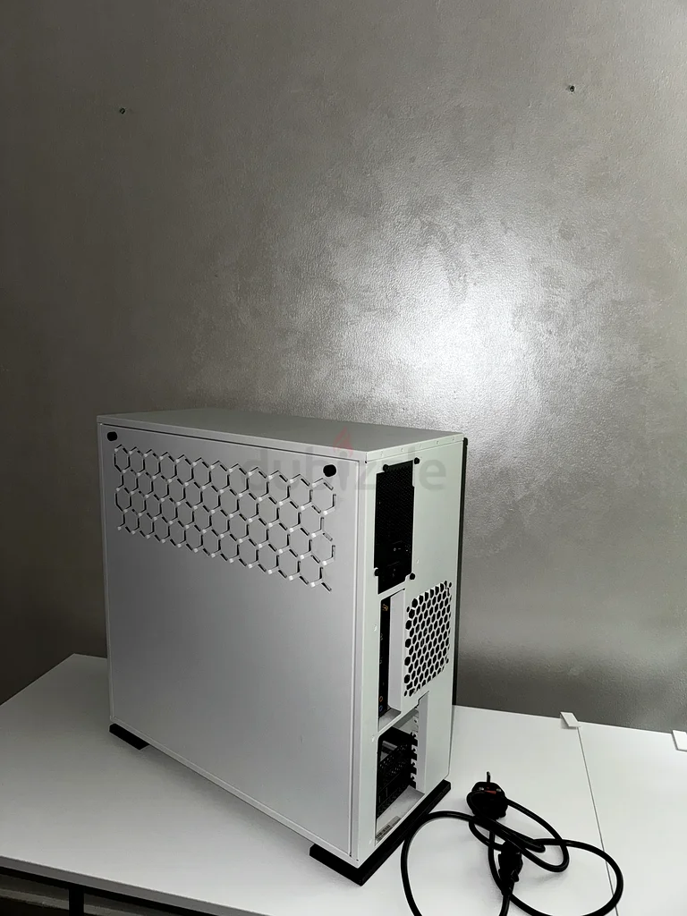 High-End Gaming PC (No GPU) – i7, 48GB RAM, Liquid Cooled63167580626050113