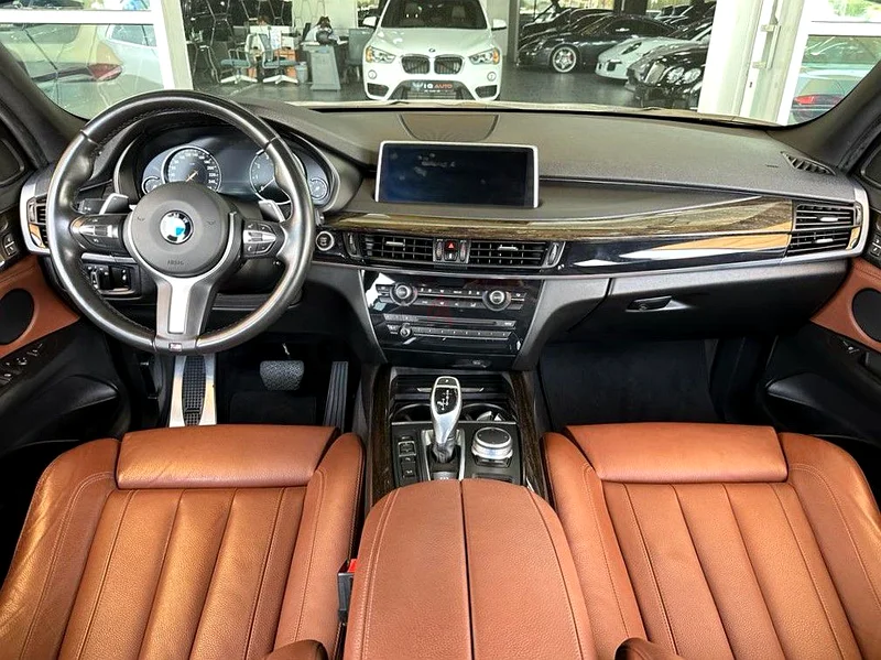 Excellent condition Second owner lady driven full options with car play  ceramic coating63160159643649114