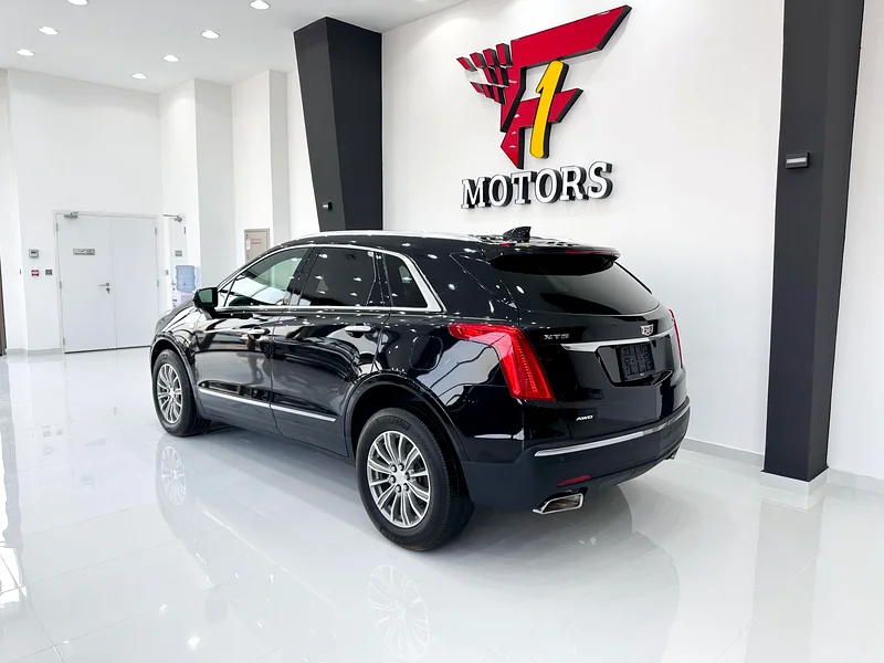 Cadillac XT5 AWD model 201963176167239553114