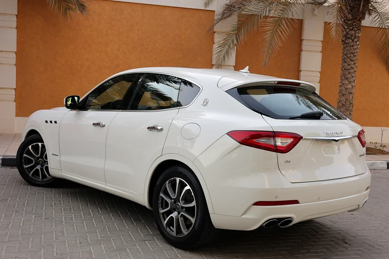 ماسيراتي ليفانتي جران لوسو Q4 V6 سعة 3.0 لتر - مواصفات دول مجلس التعاون الخليجي - ضمن الضمان - سجل صيانة كامل63176617353473112