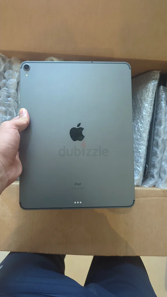 Apple iPad - pro 12.9 3rd genration63184727208321111