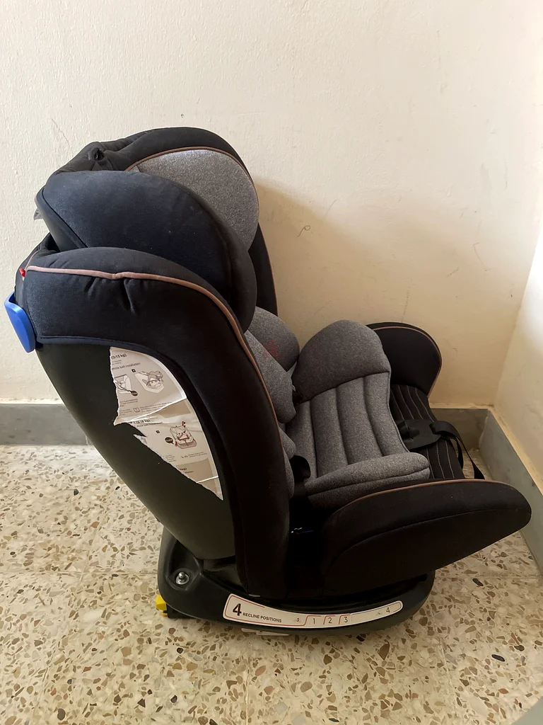 احجز مقعد السيارة الفاخر هذا لضمان سلامة طفلك!63226268716547111