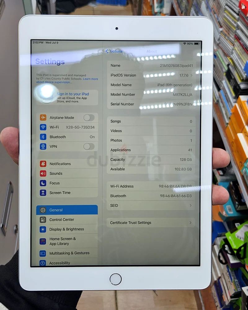 Apple ipad 6th genaration 32 GB63216357354497111