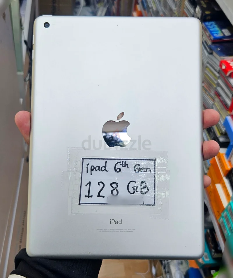 Apple ipad 6th genaration 32 GB63216357354497115