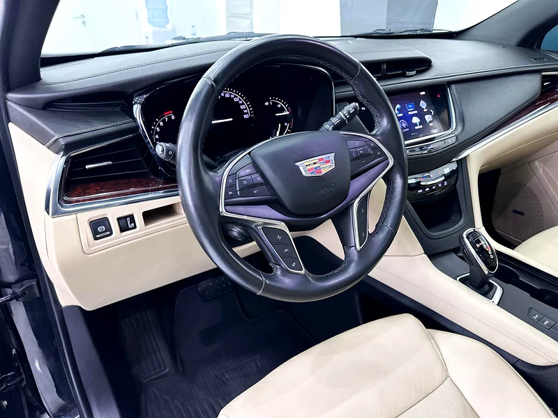 Cadillac XT5 AWD model 201963176167239553113