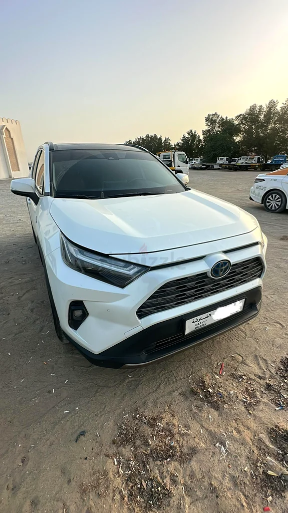 تويوتا راف فور هايبرد631467411171861119