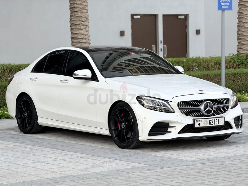 MERCEDES BENZ C200 GCC - 2019 - FULLY LOADED63144413837313111