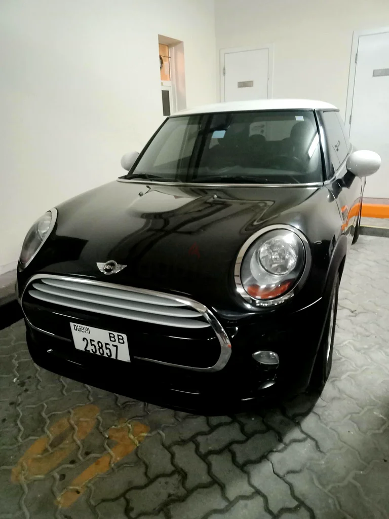 Mini Cooper in Excellent Condition With Low Mileage And New Shape63139218457475112