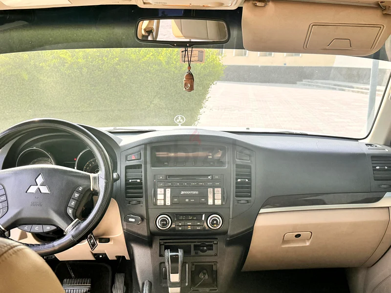 Mitsubishi pajero 2011 for sale63153228419201111