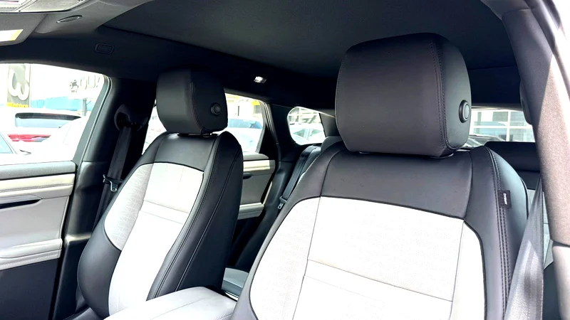 2022 Range Rover Evoque R Dynamic fully loaded63159256276993114