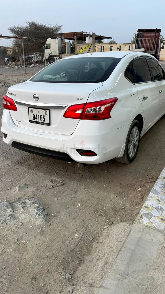 نيسان سنترا - موديل 2018، فئة SV، (المواصفات الأمريكية)631680314800651126