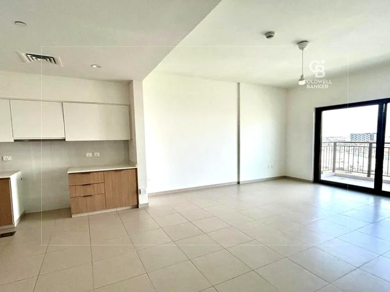 شقة بإطلالة على الجولف والبارك | مؤجرة | موقع متميز64410724227970114