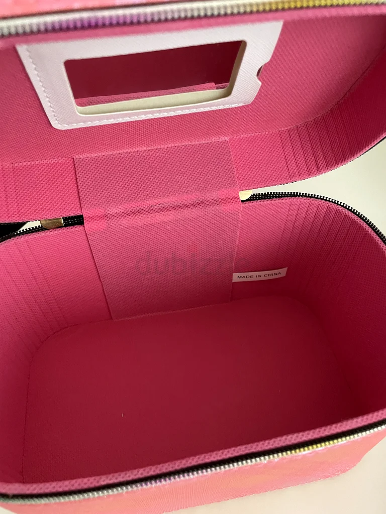 Chic Pink Cosmetic Bag for All Your Beauty Essentials!63241667619457112