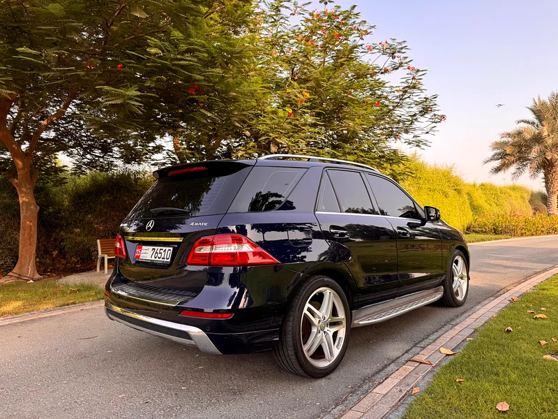 مرسيدس بنز ML400 AMG خليجي 2015 فل اوبشن استخدام سيدة من الوكالة ، تشييكات الوكالة بدون63146290622338114