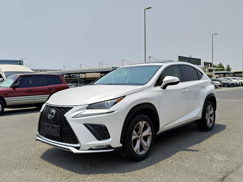 لكزس NX200T موديل 2017. خيارات كاملة، ورقة تخصيص VCC. 55,000 كم فقط.63149579468673112