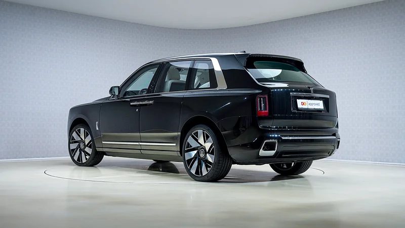Cullinan Silver Badge | AED 29,319 PM | Up to 3 Years Unlimited Warranty63154620225665111