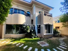 REPUTED 5BR COMPOUND VILLA IN JUMEIRAH