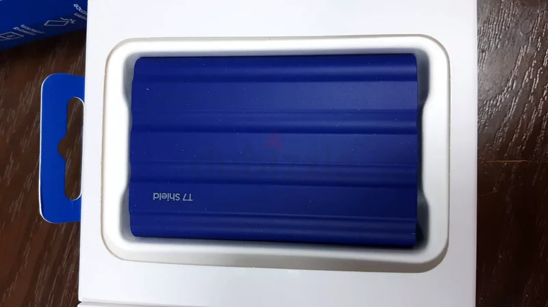 سamsung SSD T7 شيلد محمول (MU-PE2T0R/AM) 2 تيرابايت أزرق63256595972227111