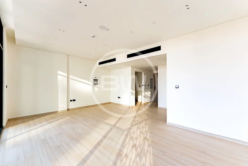FULLY FITTED | SMART OFFICE | TENANTED | HIGH ROI63195608530434112