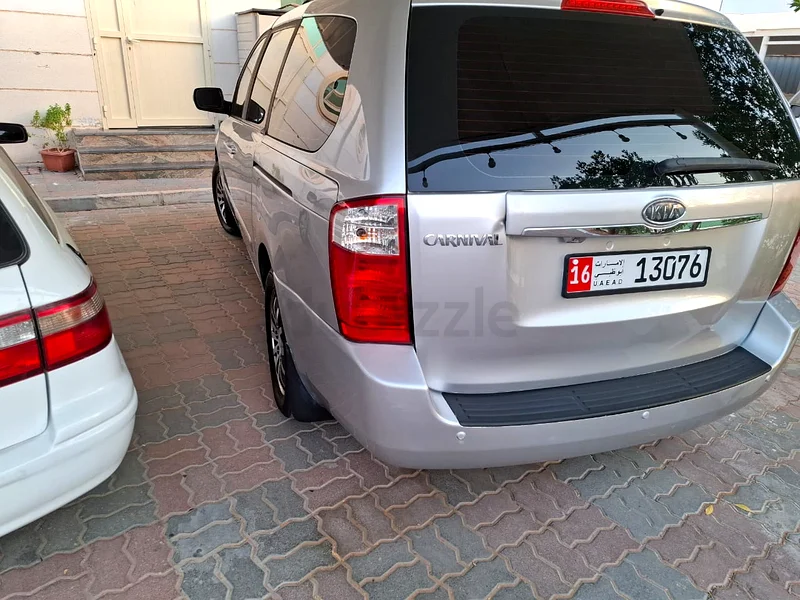 Kia Carnival 2011 Full Option in Very Good Condition63158341846401112