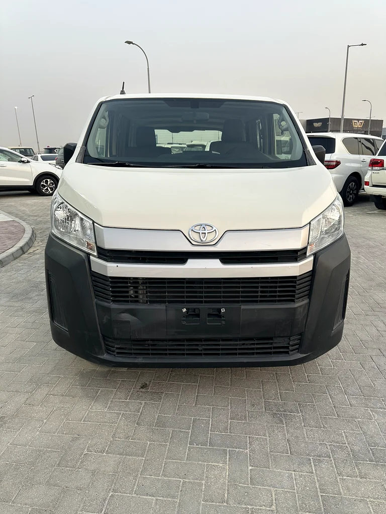 Toyota Hiace van63166156406658113