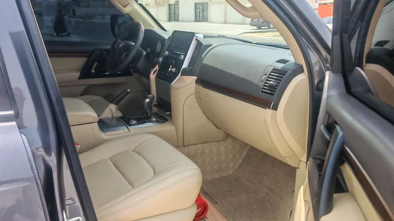 Land Cruiser Station EXR - V8-201763140687658883114
