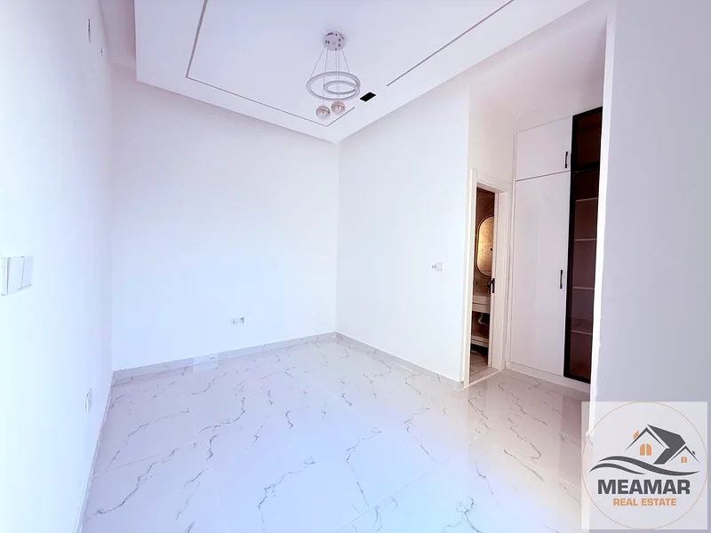 تاون هاوس بتشطيبات ممتازة وسعر مغري يتضمن رسوم التسجيل ورسوم الملكية في موقع ممتاز63189106026115113