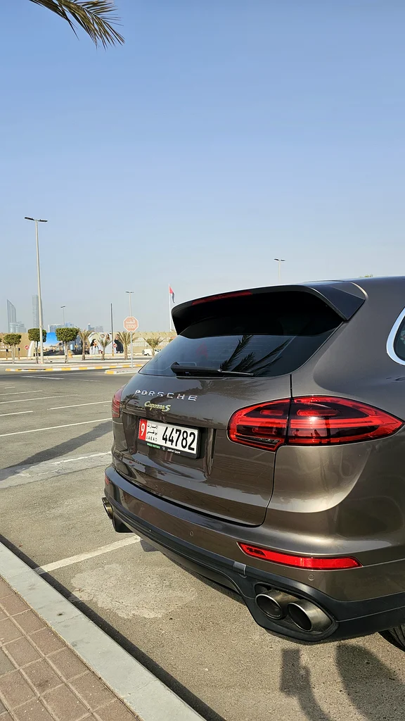 Porsche Cayenne S E Hybrid - 2015, low mileage, one of a kind in UAE!63136839411074112