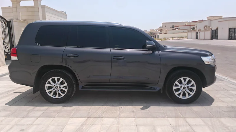 Land Cruiser Station EXR - V8-201763140687658883113
