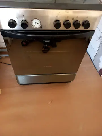 Ariston four burner cooker electric 60cm -