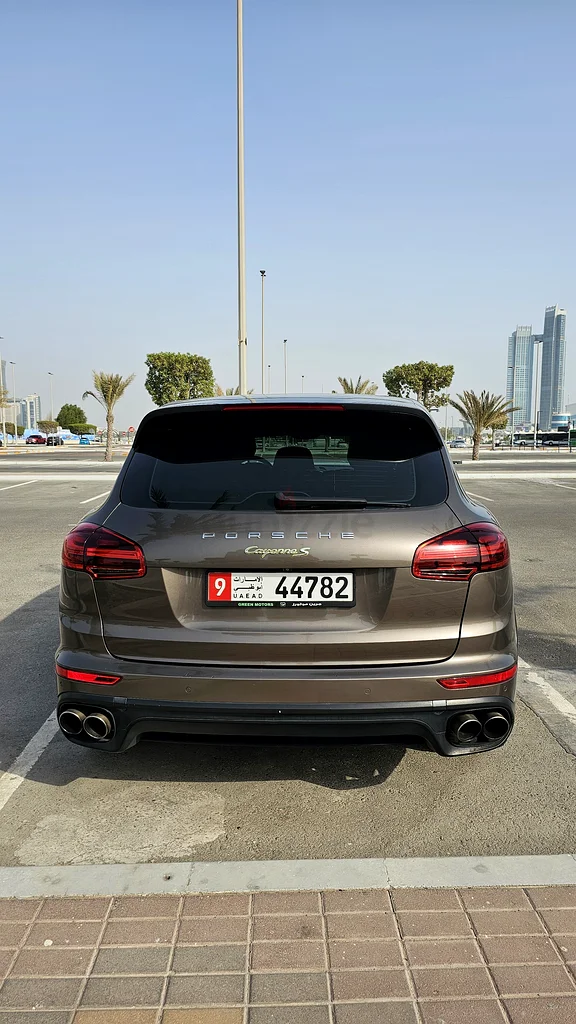 Porsche Cayenne S E Hybrid - 2015, low mileage, one of a kind in UAE!63136839411074111