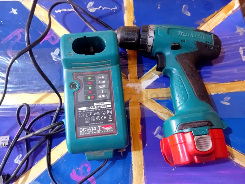 مثقاب 14 فولت63221347175938110