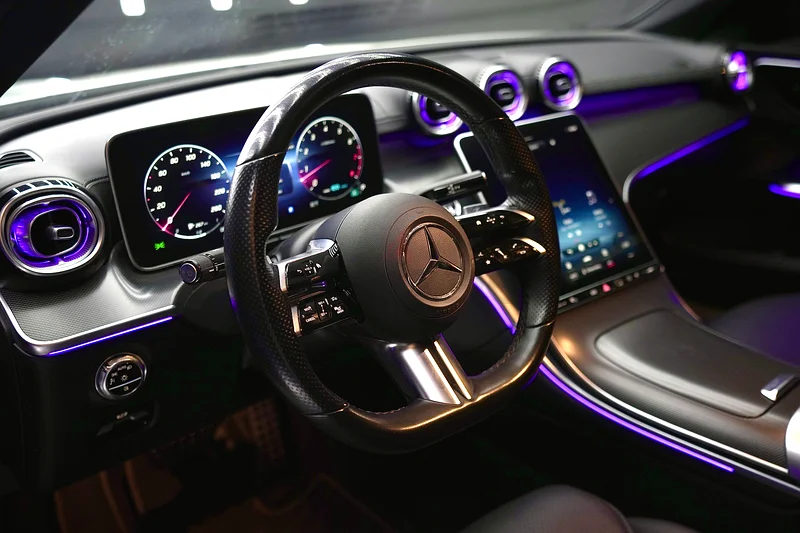 مرسيدس بنز C300 AMG | 2022 | أوروبية | متاح الضمان63146292464003111