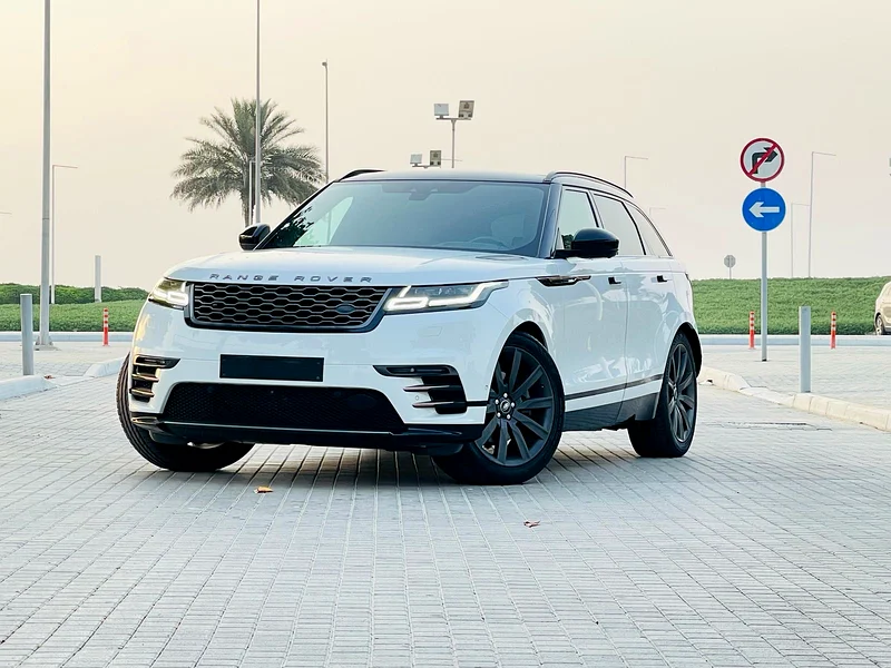 Range Rover VELAR 2018 GCC R dynamic Full option very clean very good condition63156039039105112