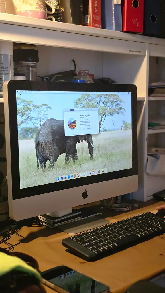 iMac 201163254492228867110