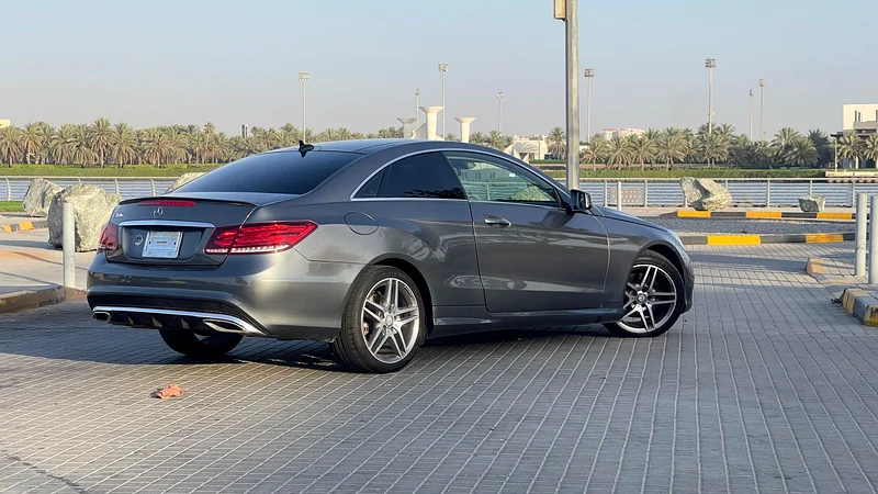 Mercedes E400 US specification, full options, perfect condition63229276720259112